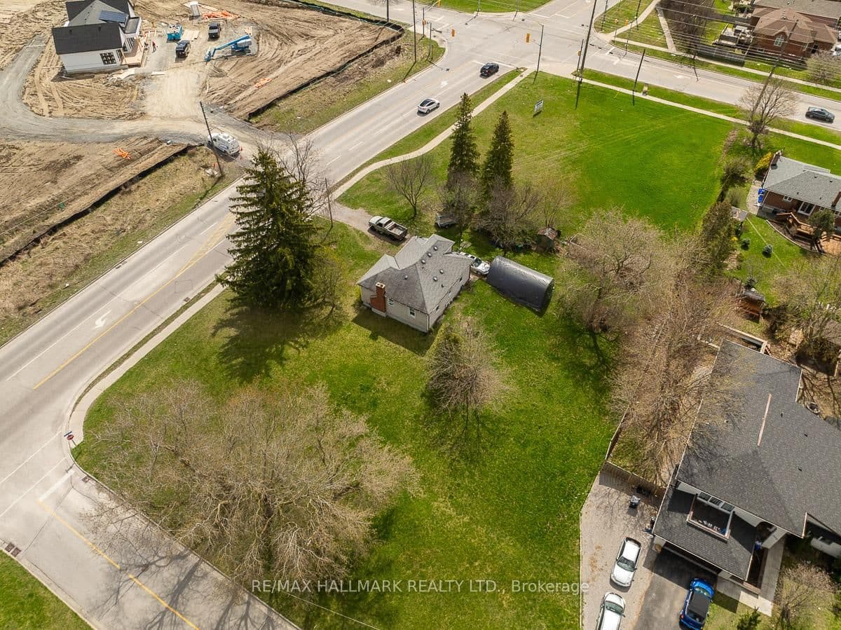 2030 Ritson Rd North, Oshawa - Photo 7 of 33