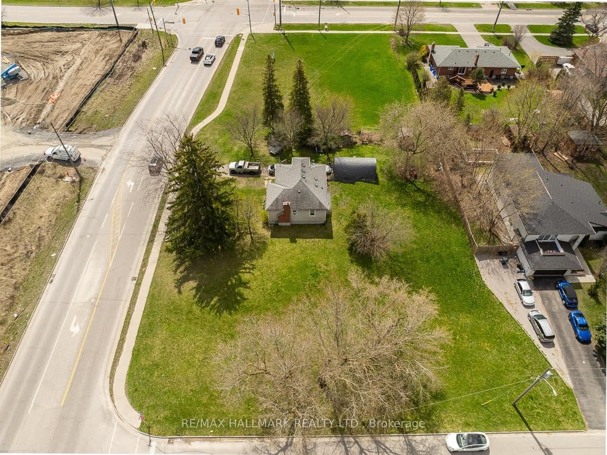 2030 Ritson Rd North, Oshawa - Photo 8 of 33