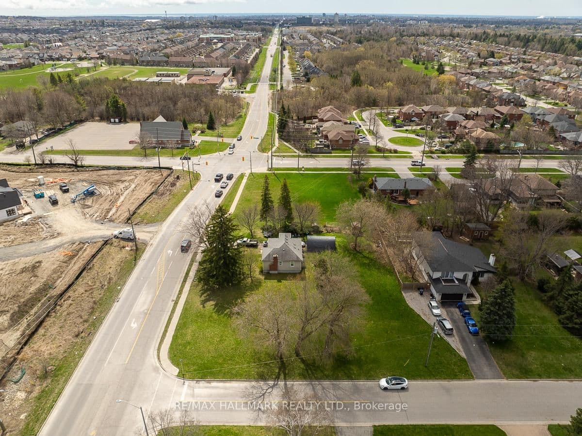2030 Ritson Rd North, Oshawa - Photo 9 of 33