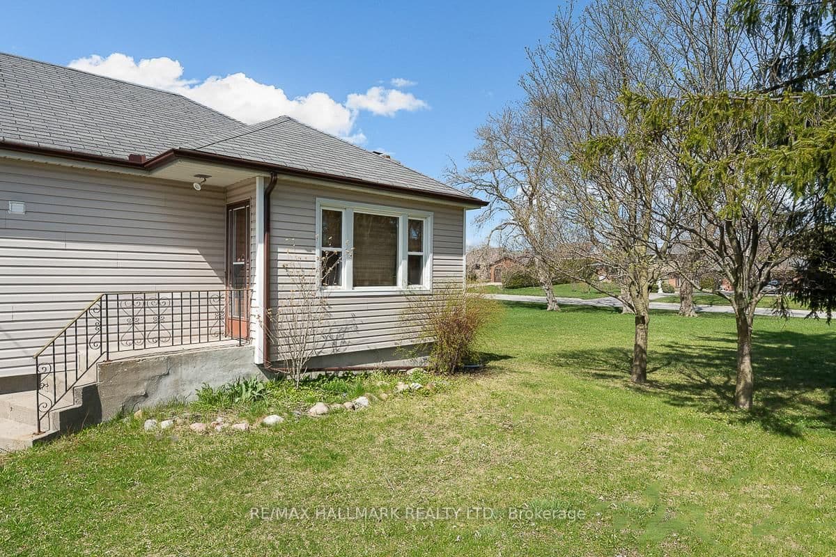 2030 Ritson Rd North, Oshawa - Photo 15 of 33