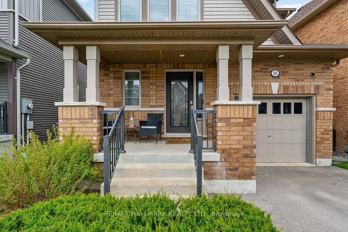 204 South Ocean Dr, Oshawa - Photo 4 of 40