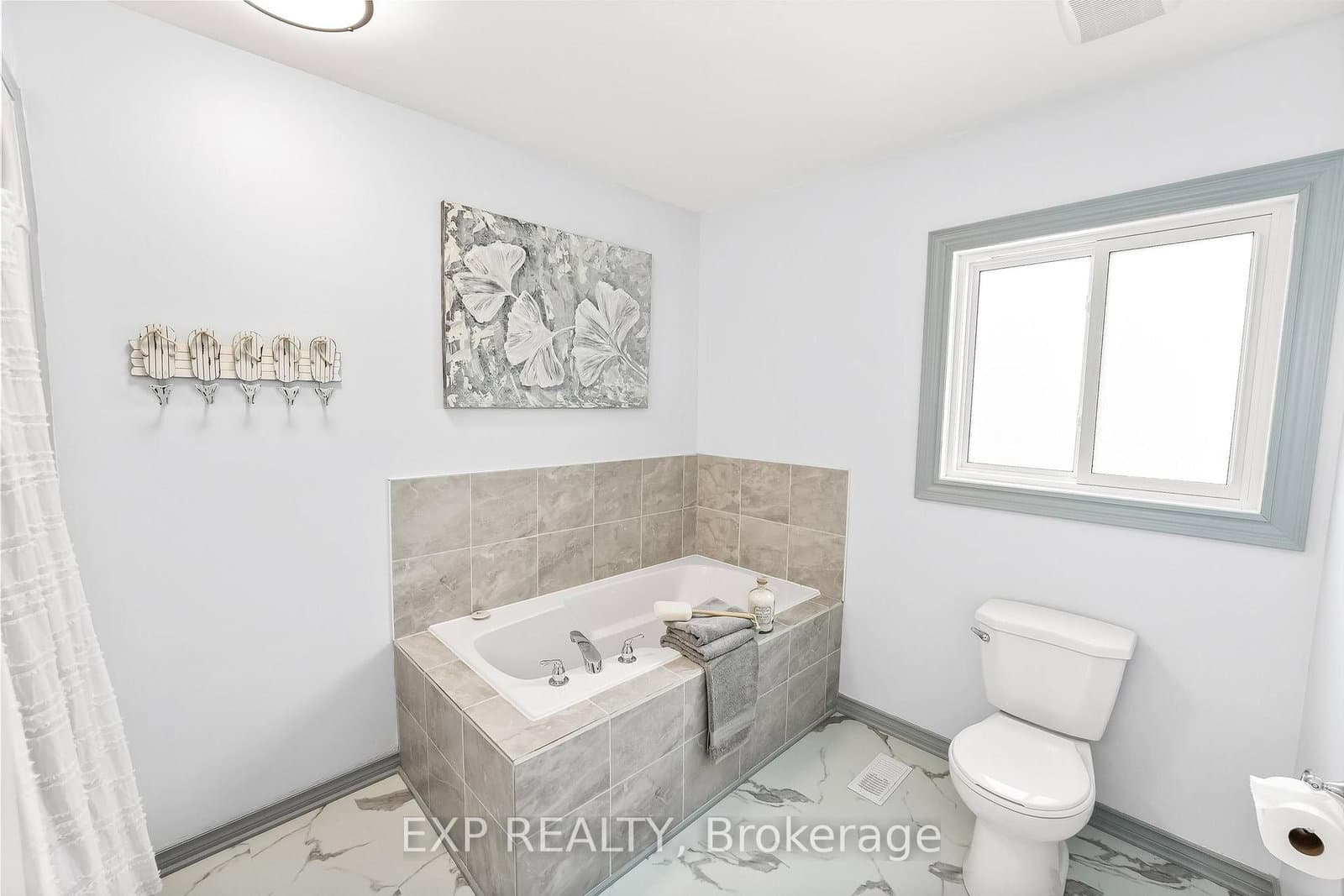217 High St, Bowmanville - Photo 30 of 40