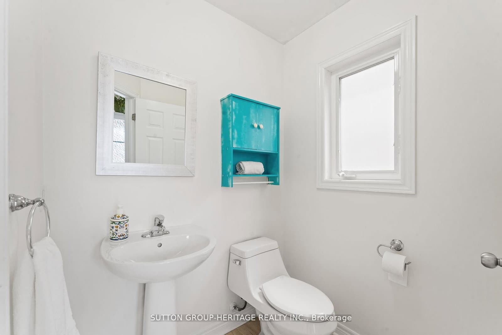 23 Arnold Johnston St, Courtice - Photo 7 of 38