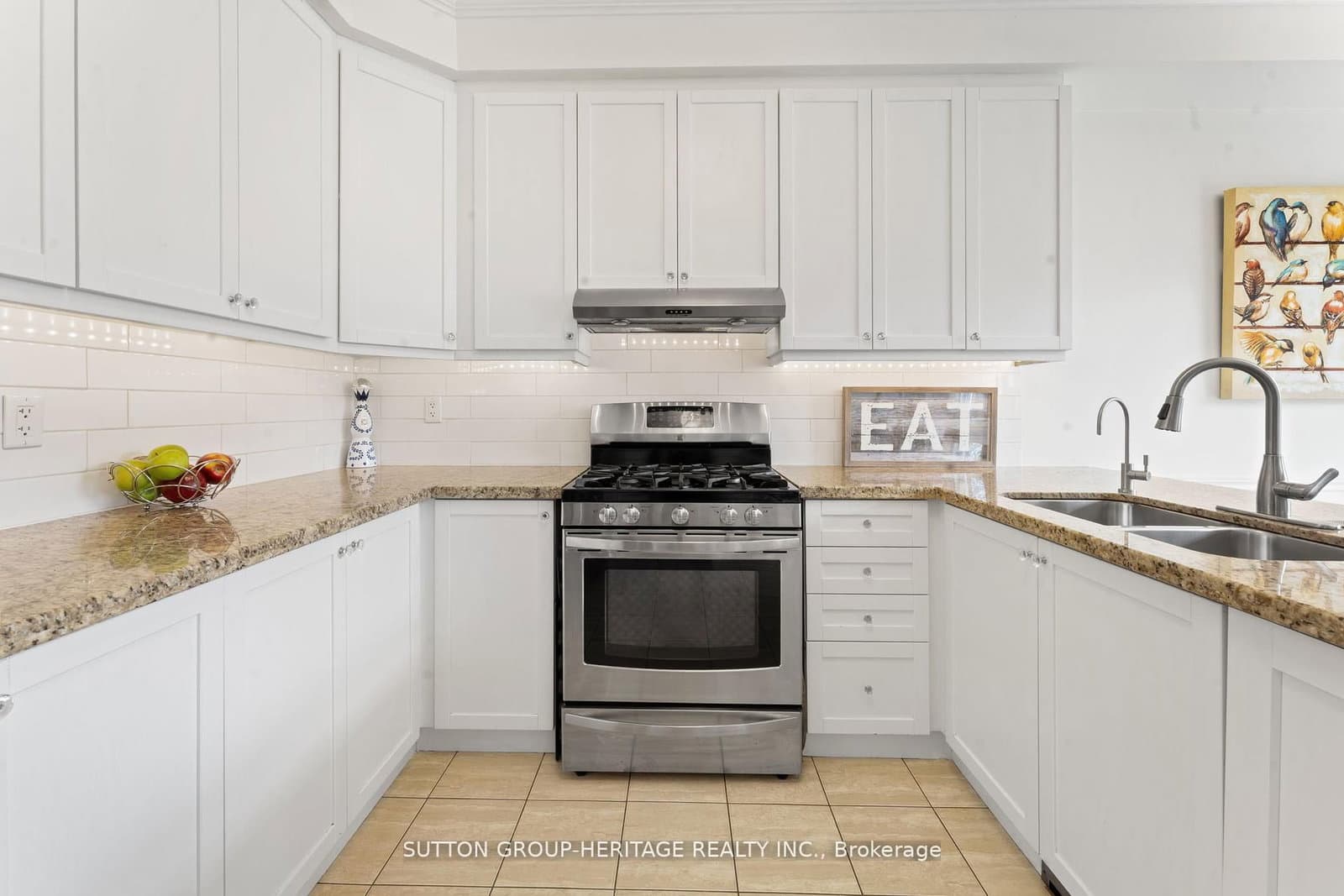 23 Arnold Johnston St, Courtice - Photo 15 of 38
