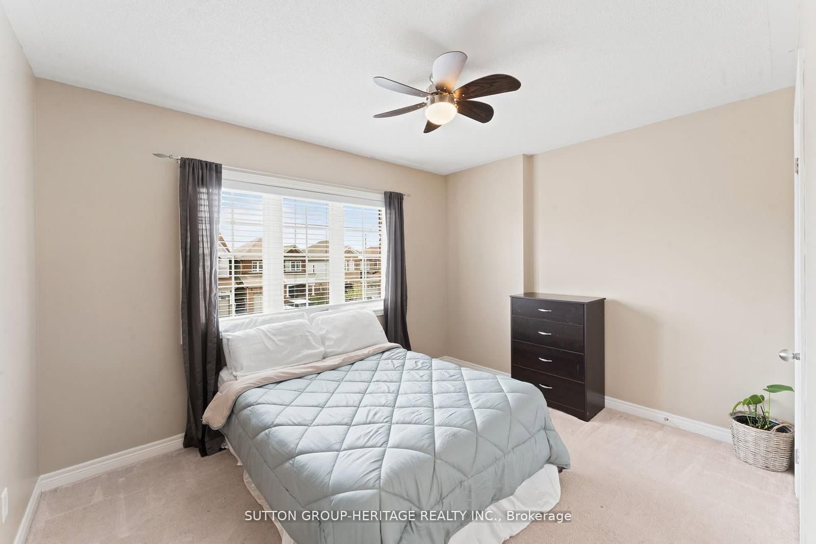 23 Arnold Johnston St, Courtice - Photo 20 of 38