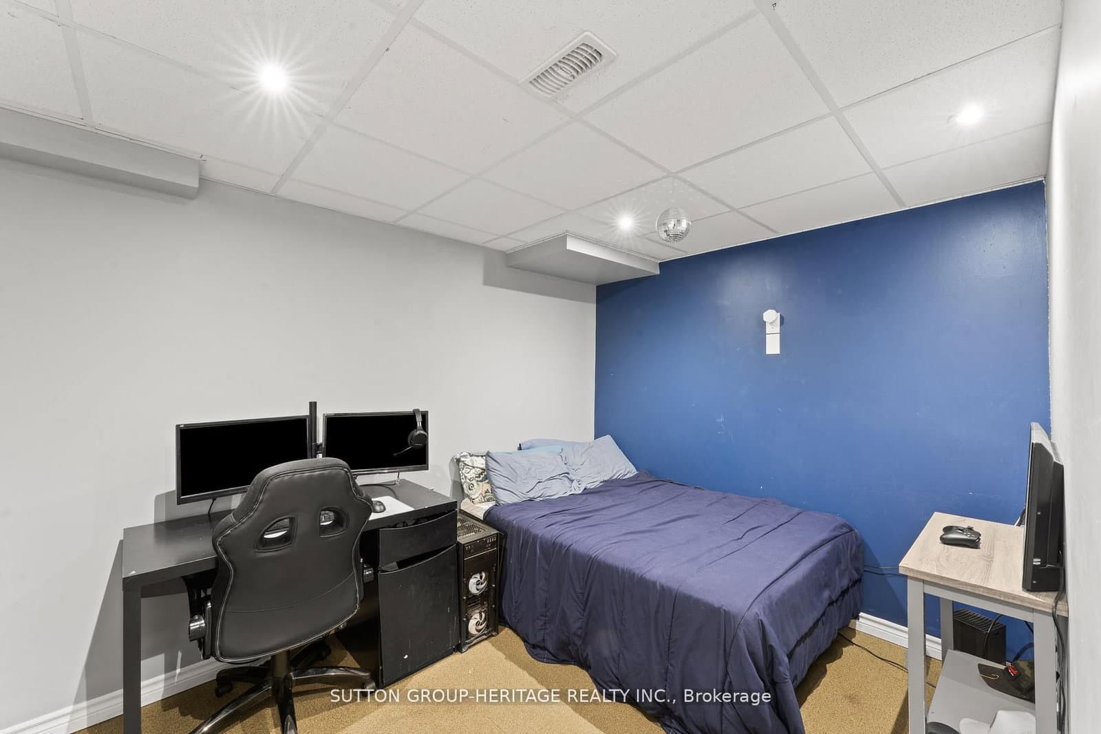 23 Arnold Johnston St, Courtice - Photo 30 of 38