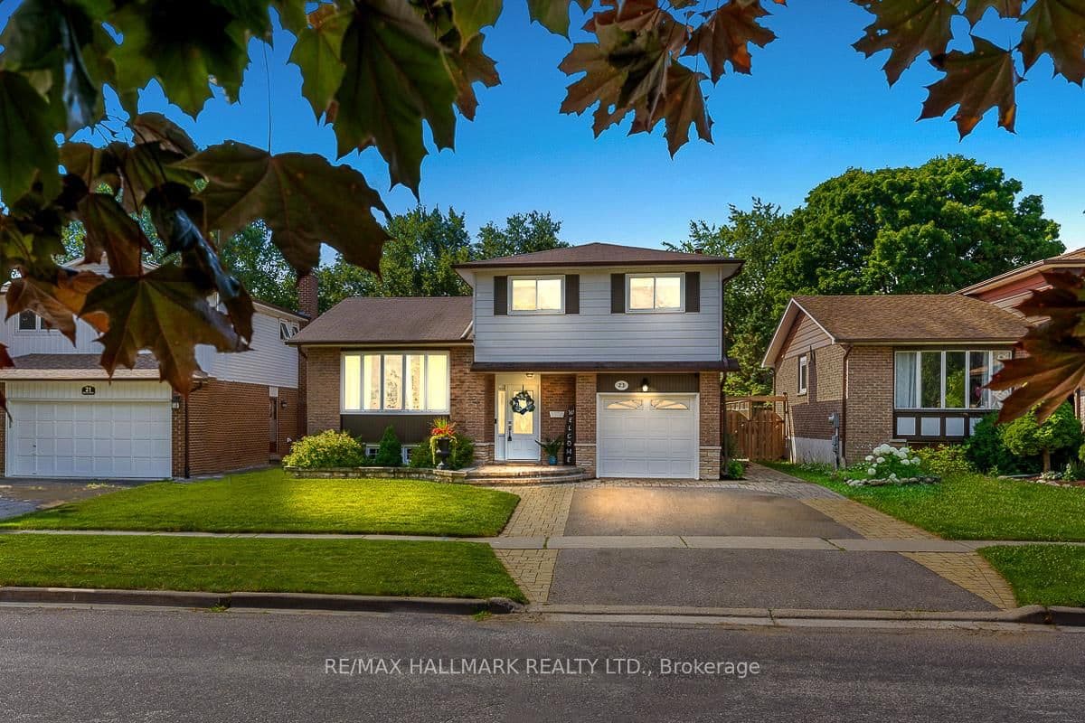 23 Spry Ave, Bowmanville