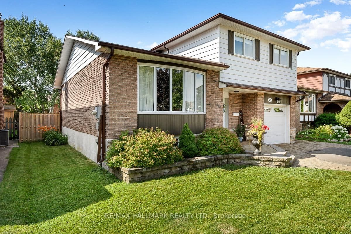23 Spry Ave, Bowmanville - Photo 2 of 40