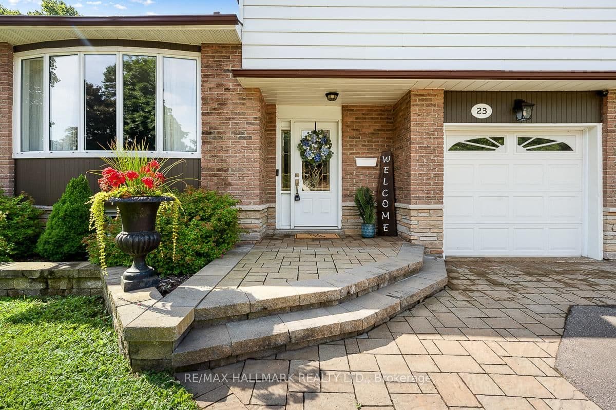 23 Spry Ave, Bowmanville - Photo 3 of 40