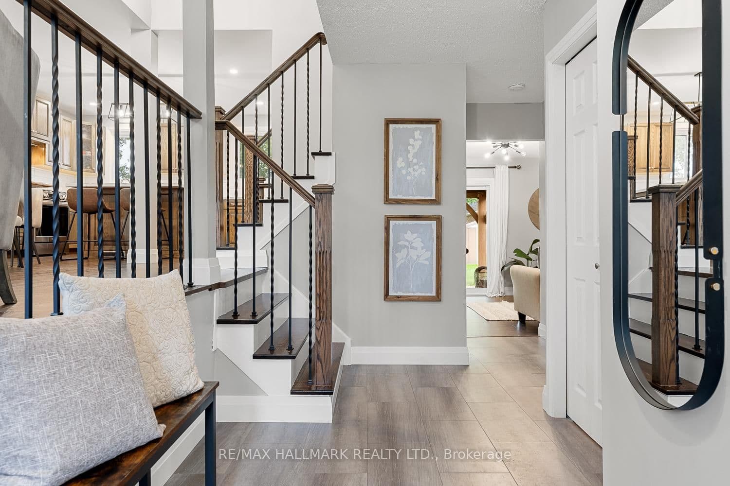 23 Spry Ave, Bowmanville - Photo 5 of 40
