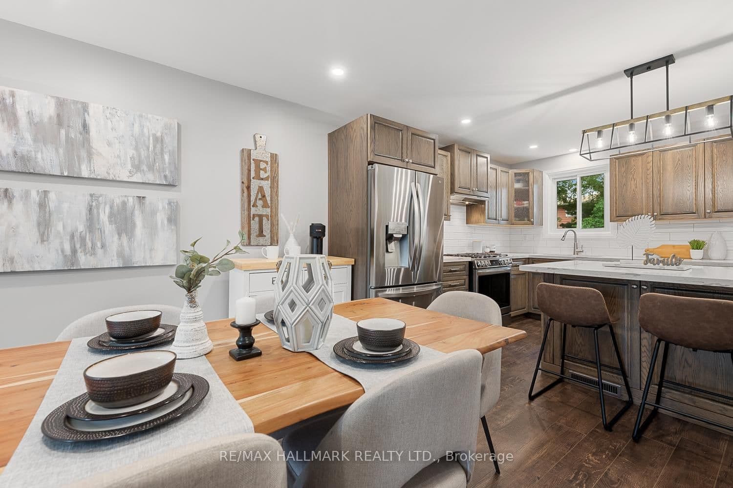23 Spry Ave, Bowmanville - Photo 10 of 40