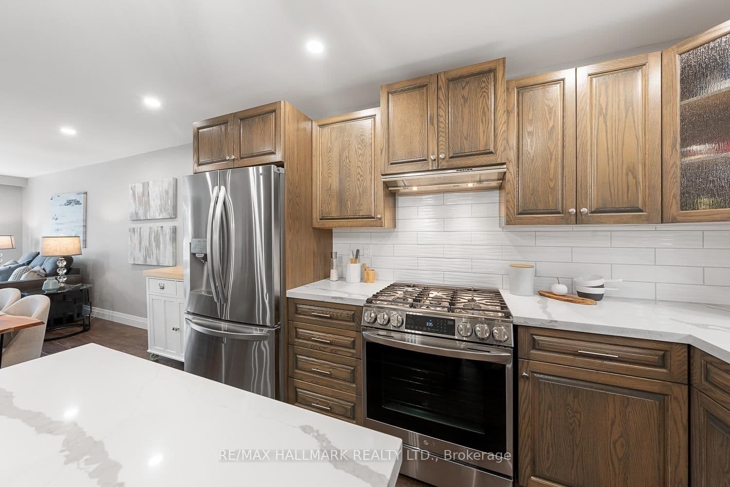 23 Spry Ave, Bowmanville - Photo 13 of 40