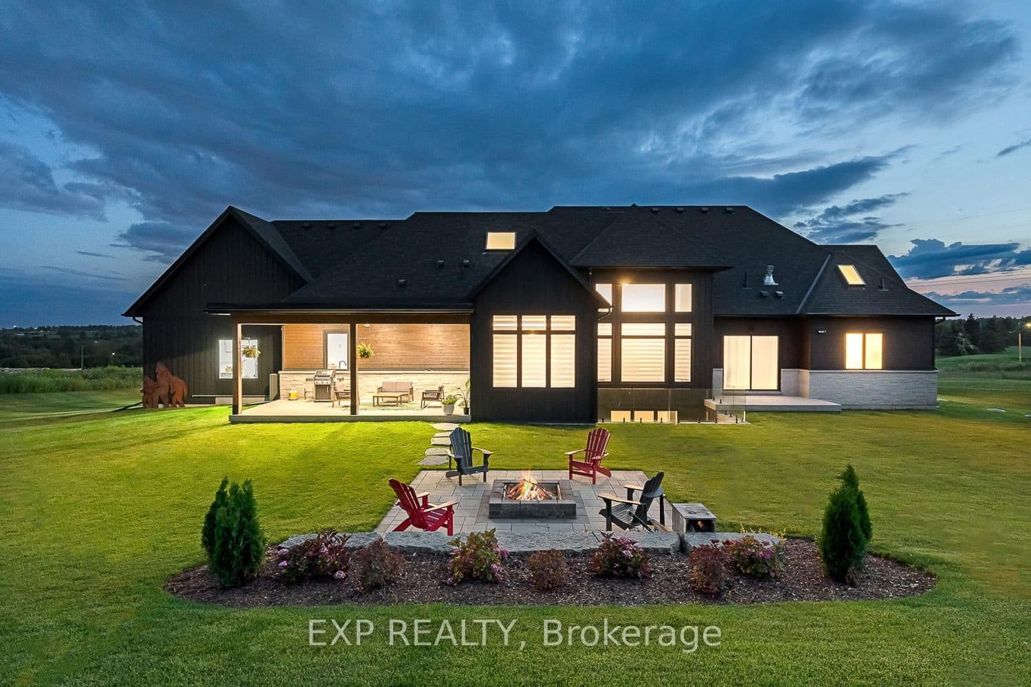 25 Franklin Cres, Whitby