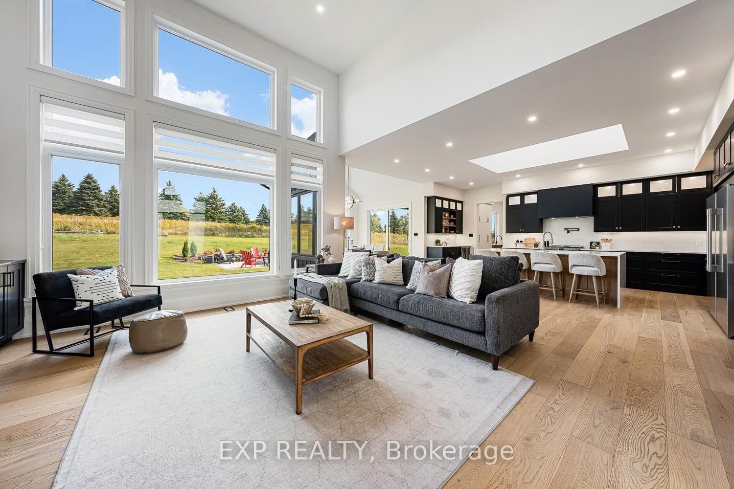 25 Franklin Cres, Whitby - Photo 8 of 40