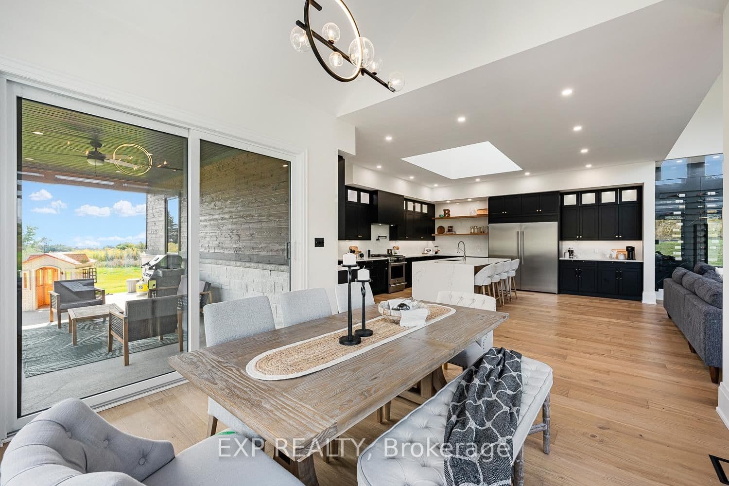 25 Franklin Cres, Whitby - Photo 17 of 40