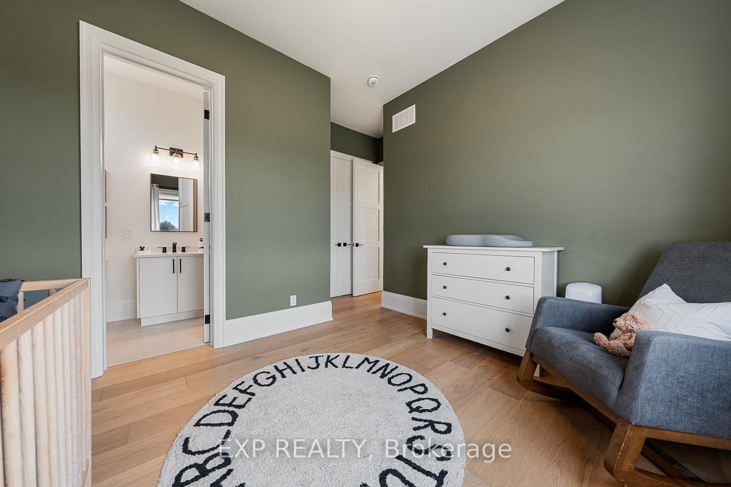 25 Franklin Cres, Whitby - Photo 29 of 40