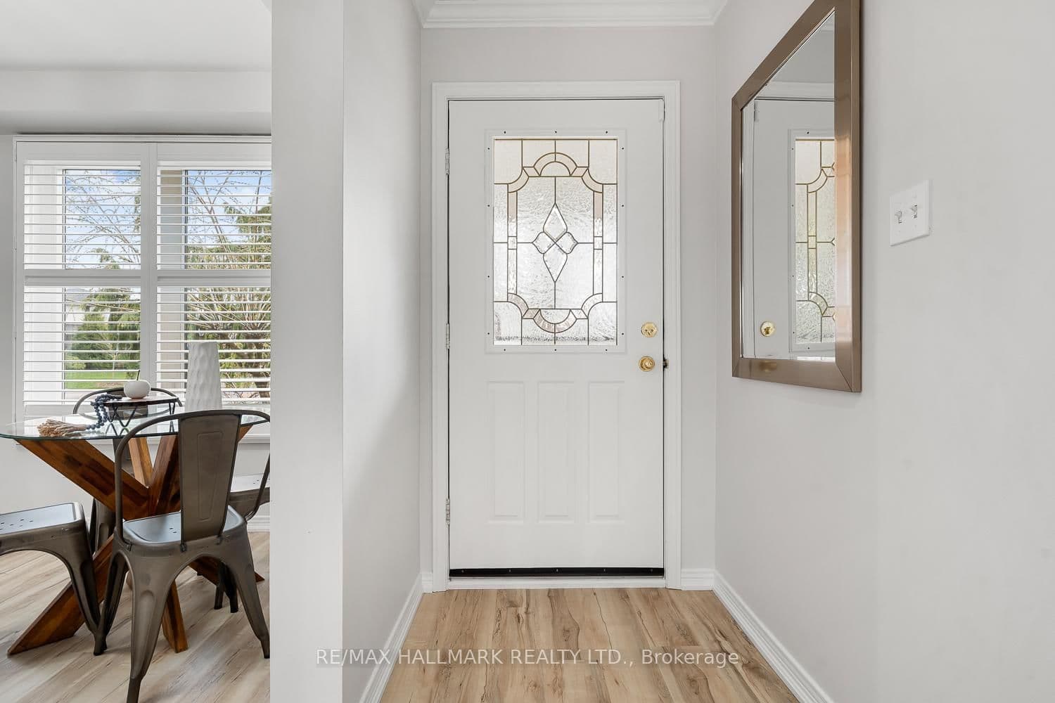 26 Arran Crt, Courtice - Photo 4 of 40