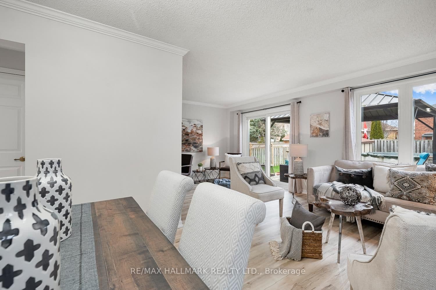 26 Arran Crt, Courtice - Photo 11 of 40