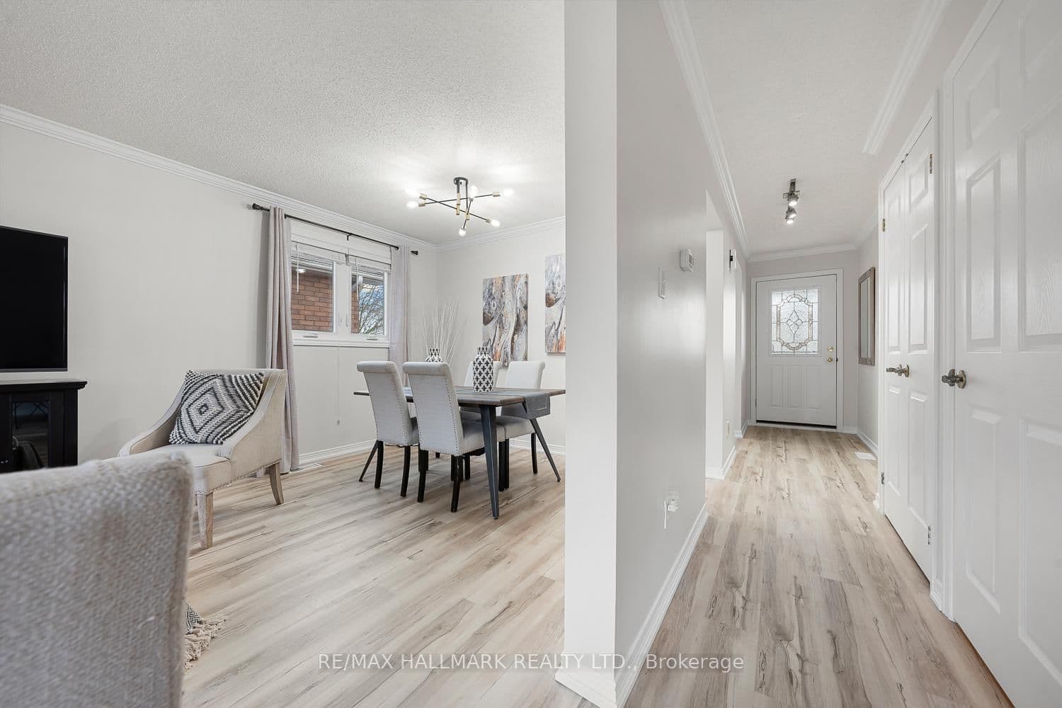 26 Arran Crt, Courtice - Photo 17 of 40