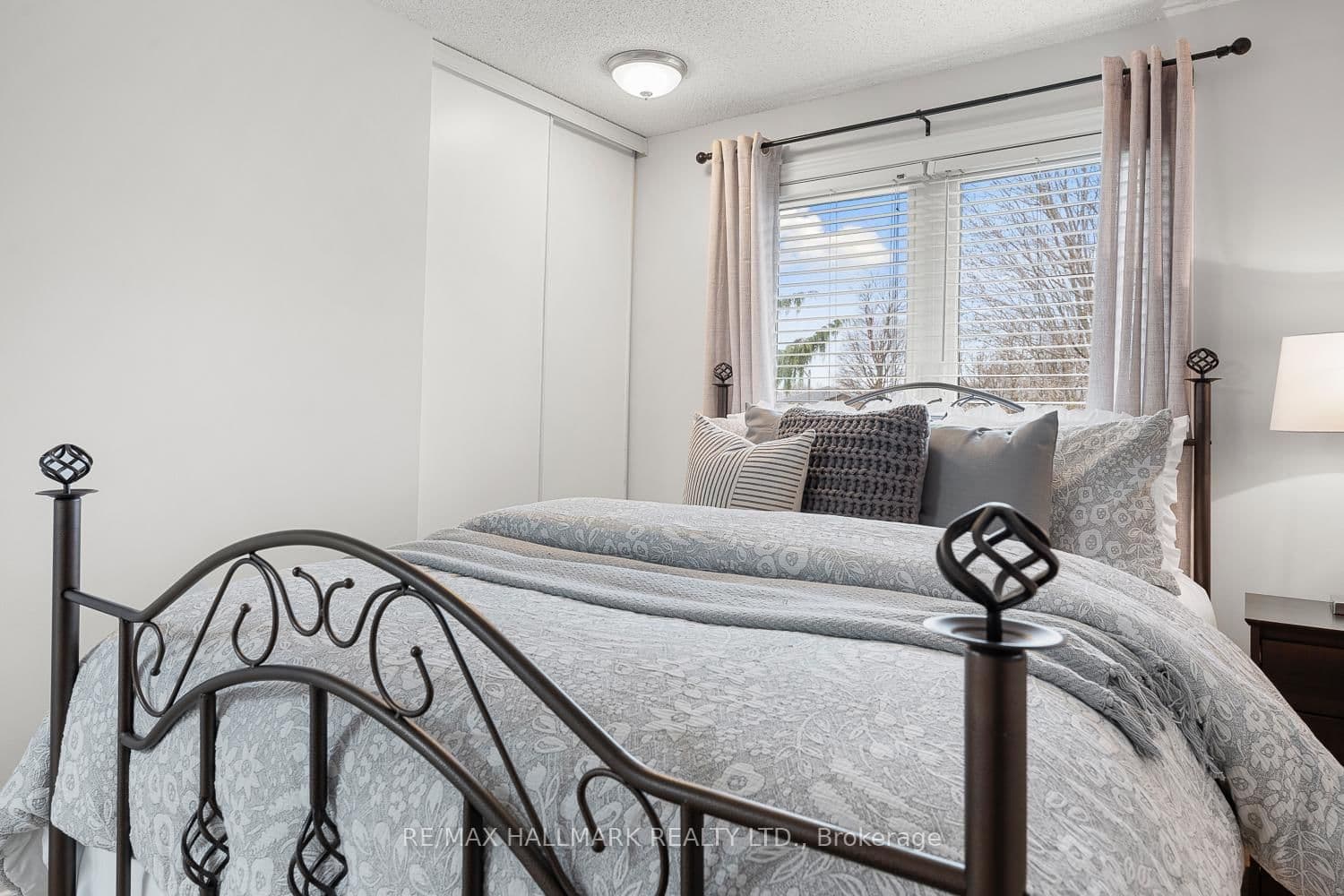 26 Arran Crt, Courtice - Photo 23 of 40