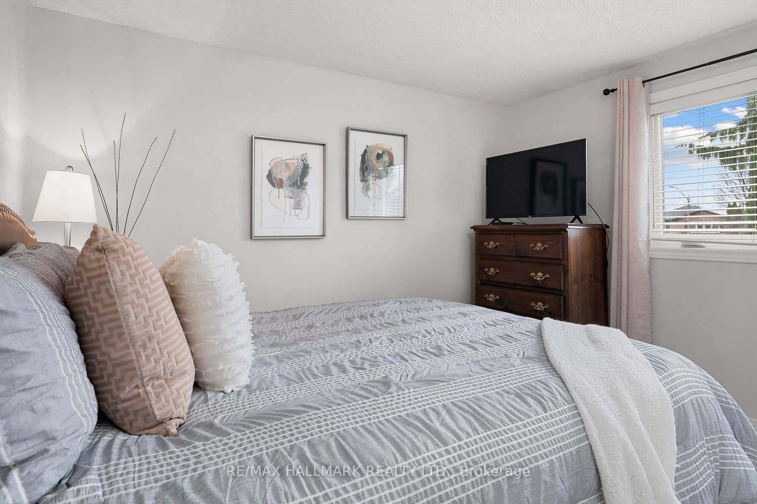 26 Arran Crt, Courtice - Photo 25 of 40