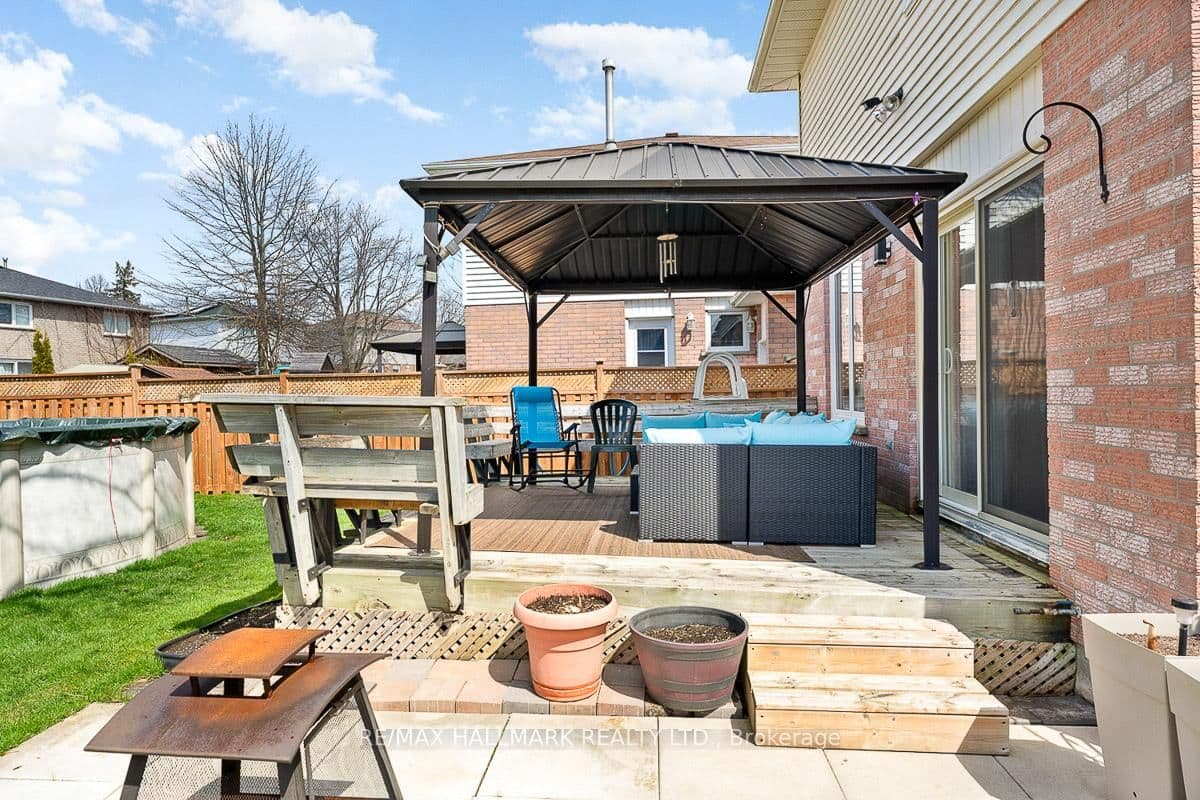 26 Arran Crt, Courtice - Photo 34 of 40