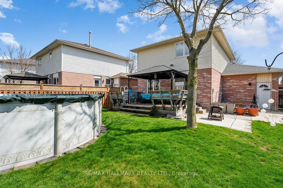 26 Arran Crt, Courtice - Photo 36 of 40