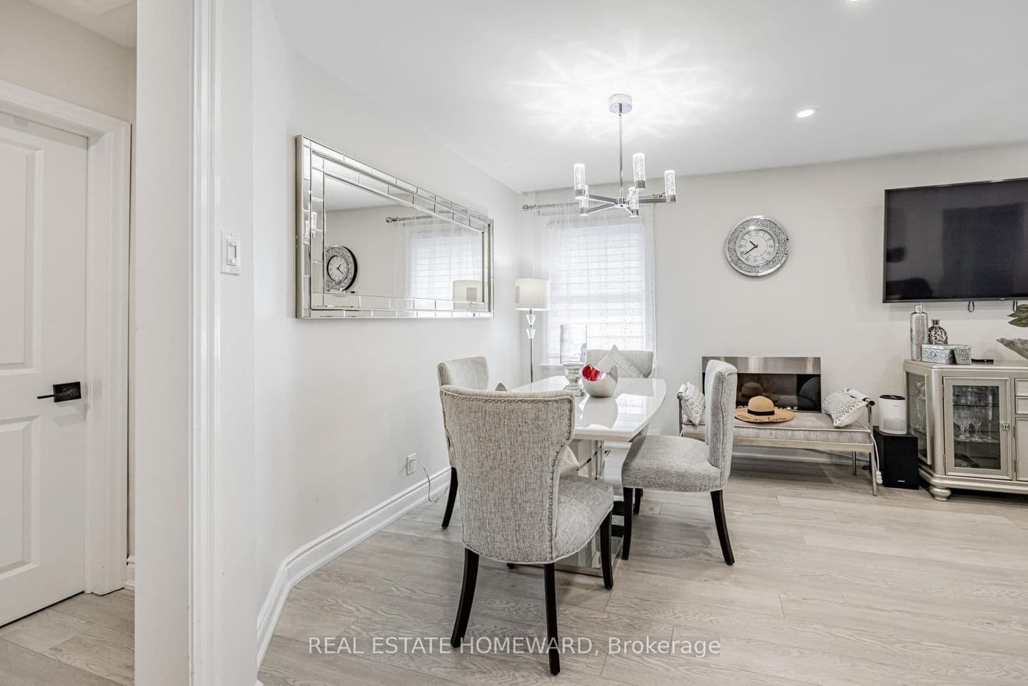 264 Windsor St, Oshawa - Photo 6 of 22