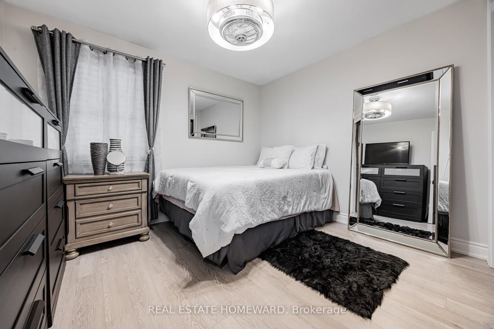 264 Windsor St, Oshawa - Photo 17 of 22