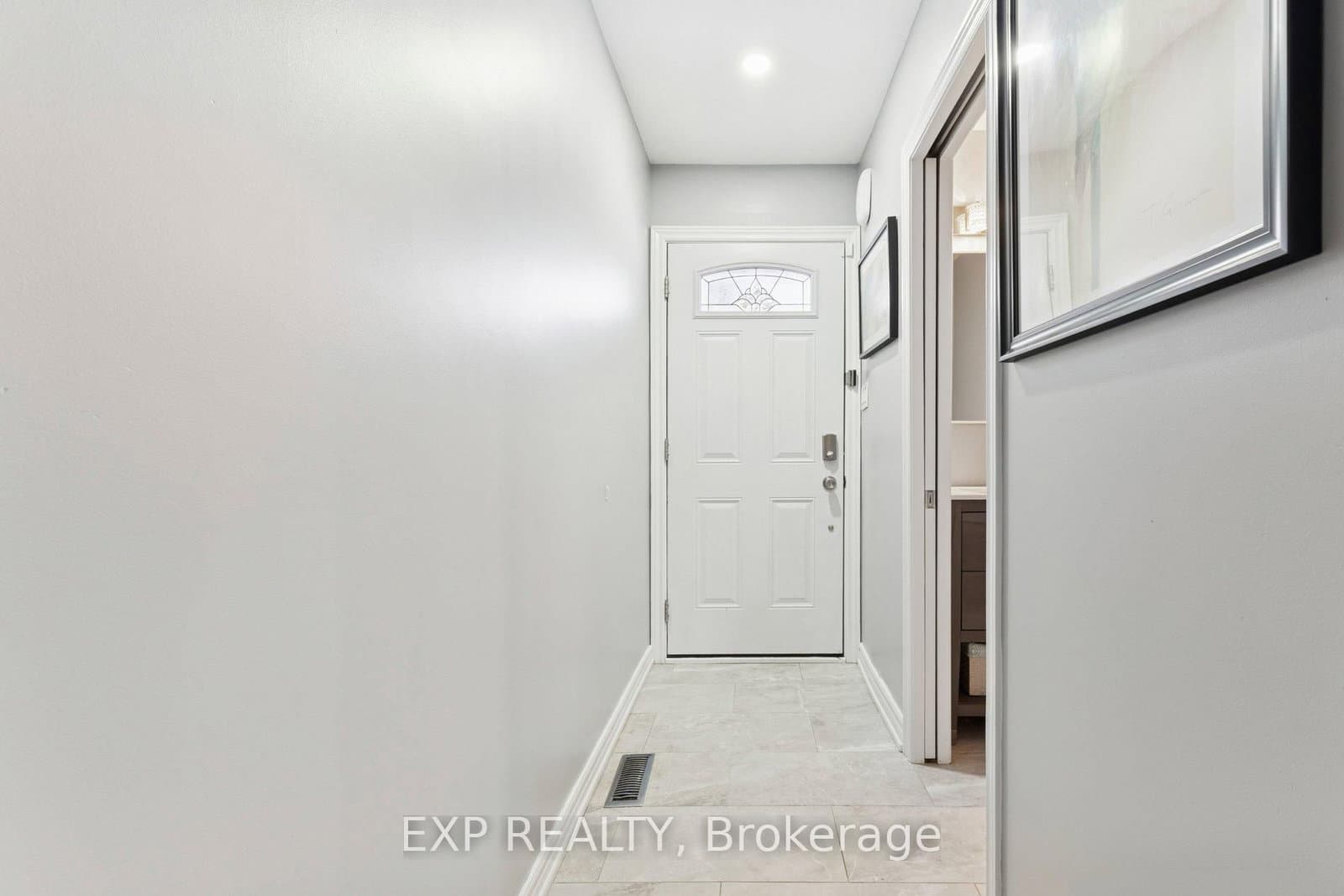 277 Coventry Crt, Oshawa - Photo 7 of 40