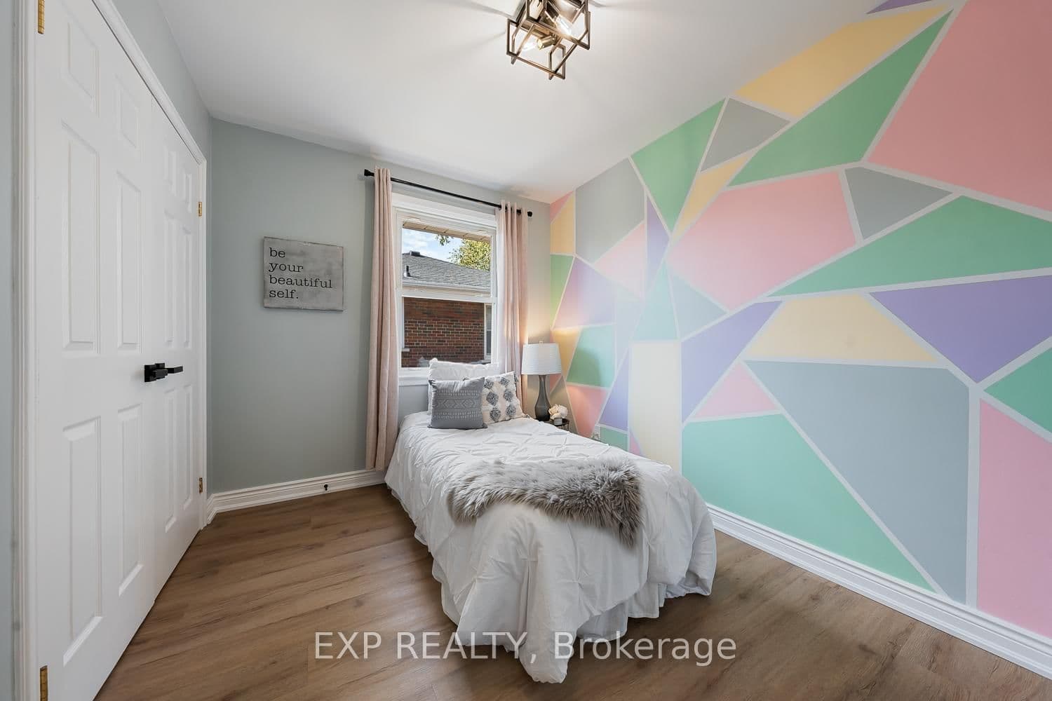 289 Ridgeway Ave, Oshawa - Photo 17 of 40