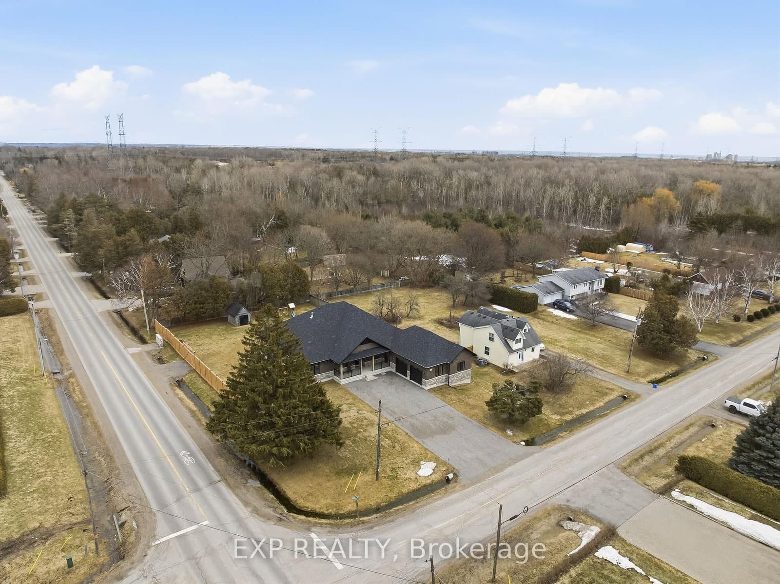 2939 Rundle Rd, Bowmanville - Photo 2 of 40