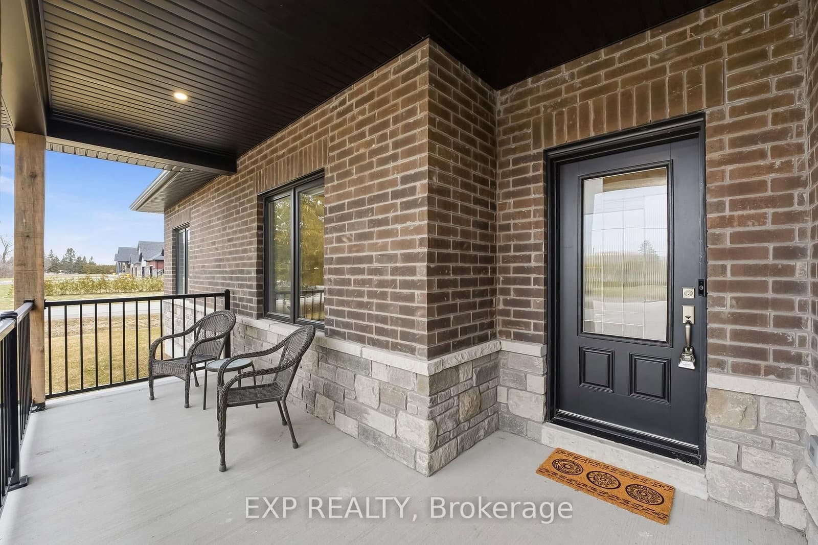 2939 Rundle Rd, Bowmanville - Photo 4 of 40