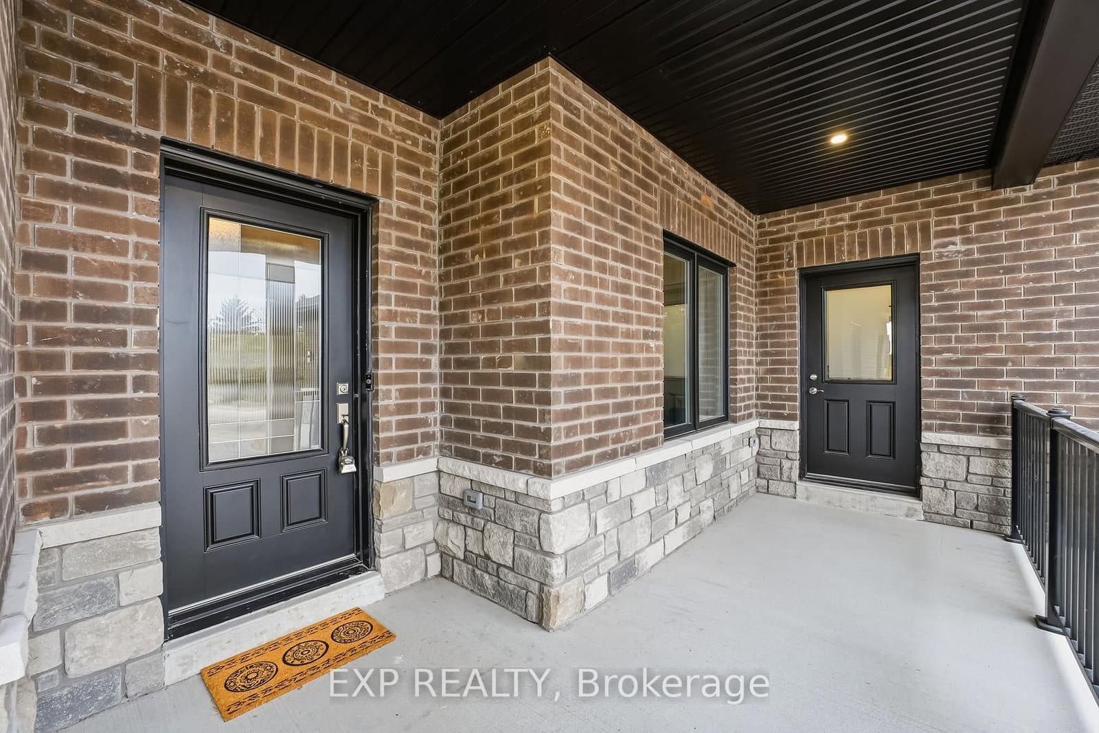 2939 Rundle Rd, Bowmanville - Photo 5 of 40