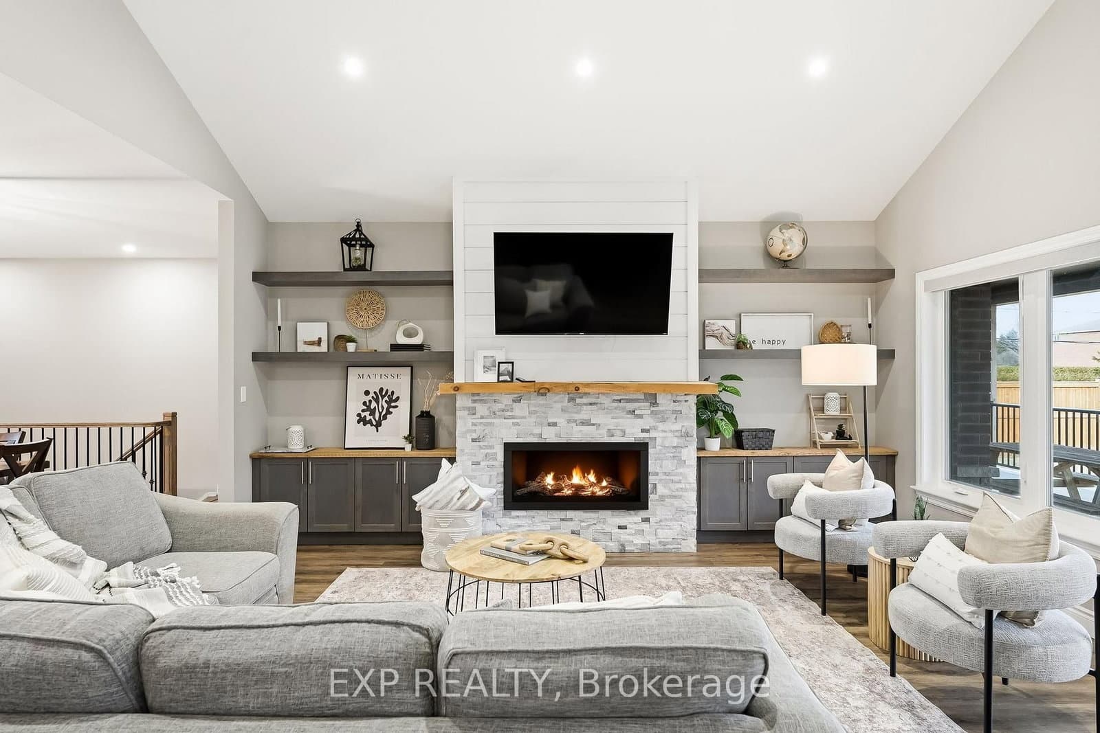 2939 Rundle Rd, Bowmanville - Photo 8 of 40