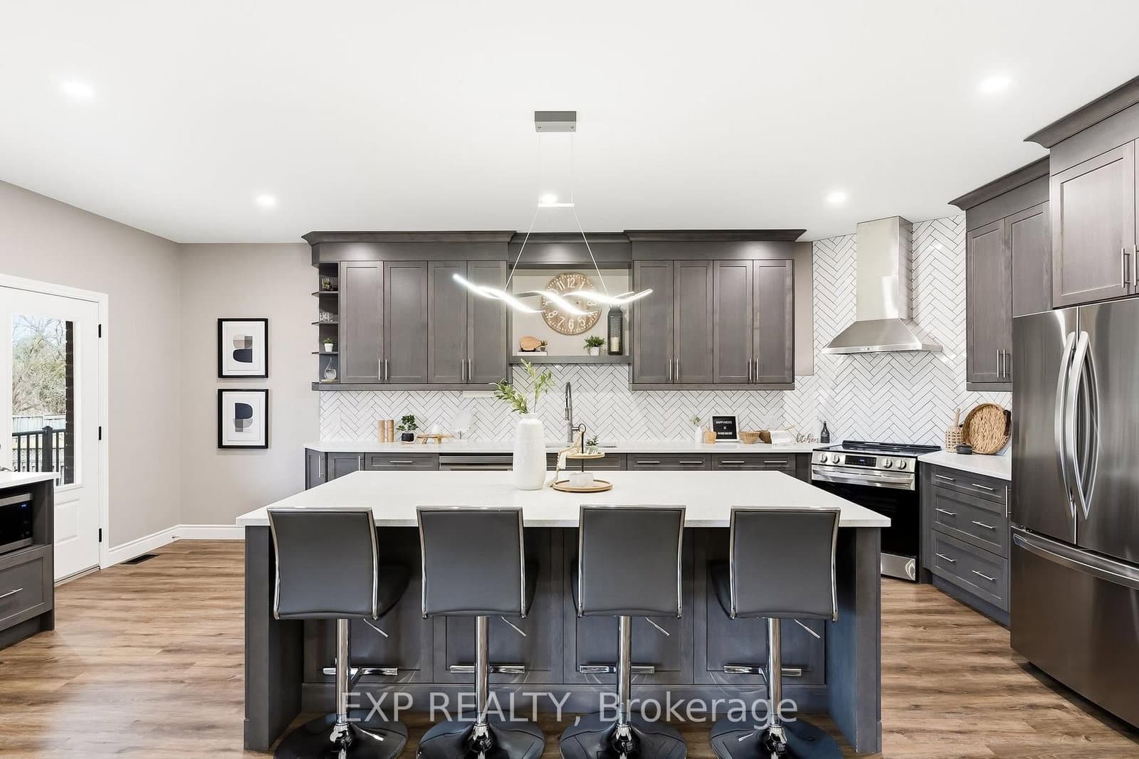 2939 Rundle Rd, Bowmanville - Photo 12 of 40