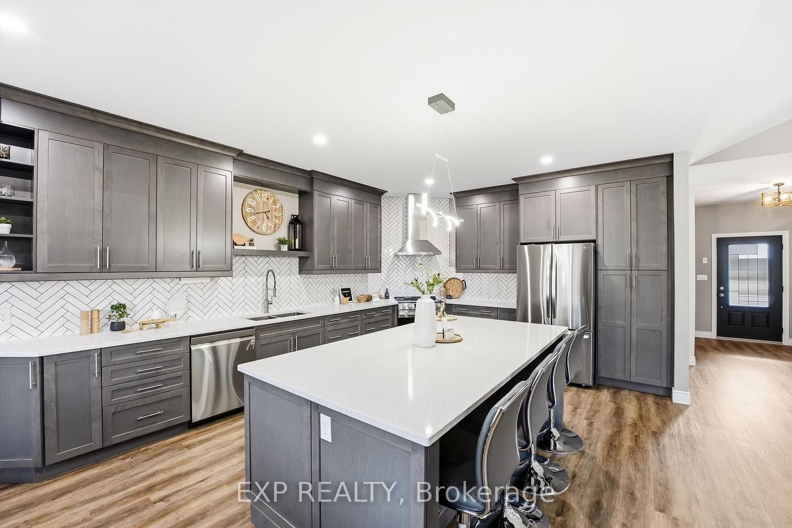 2939 Rundle Rd, Bowmanville - Photo 13 of 40