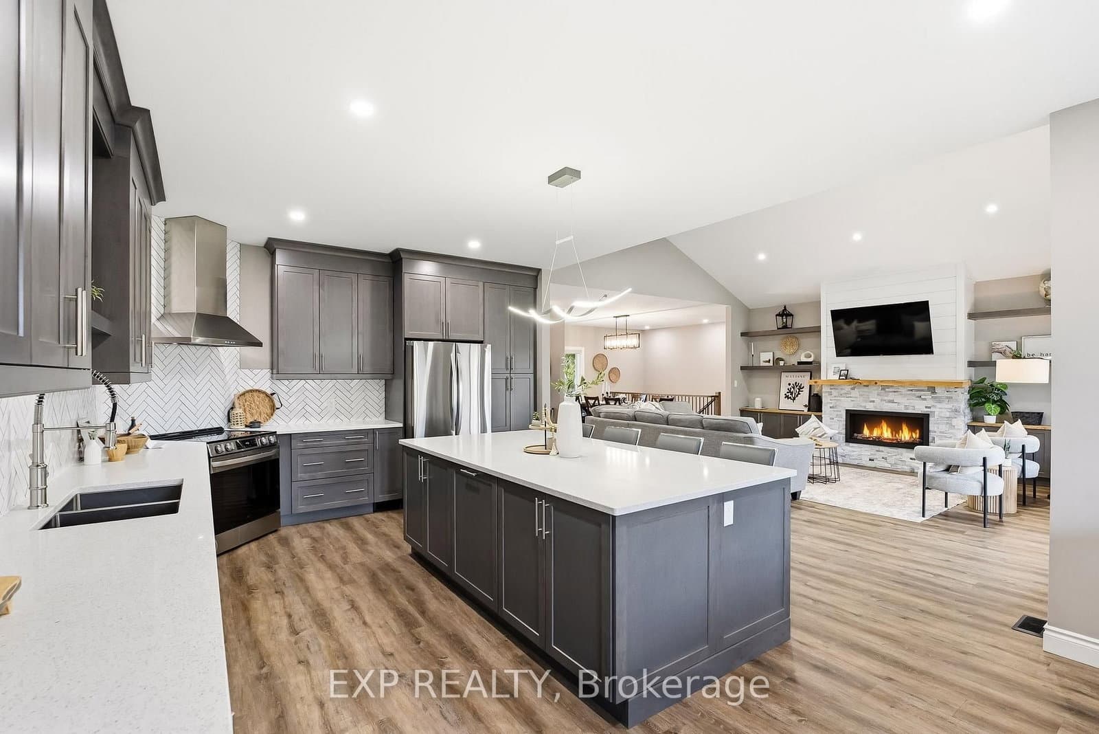 2939 Rundle Rd, Bowmanville - Photo 16 of 40