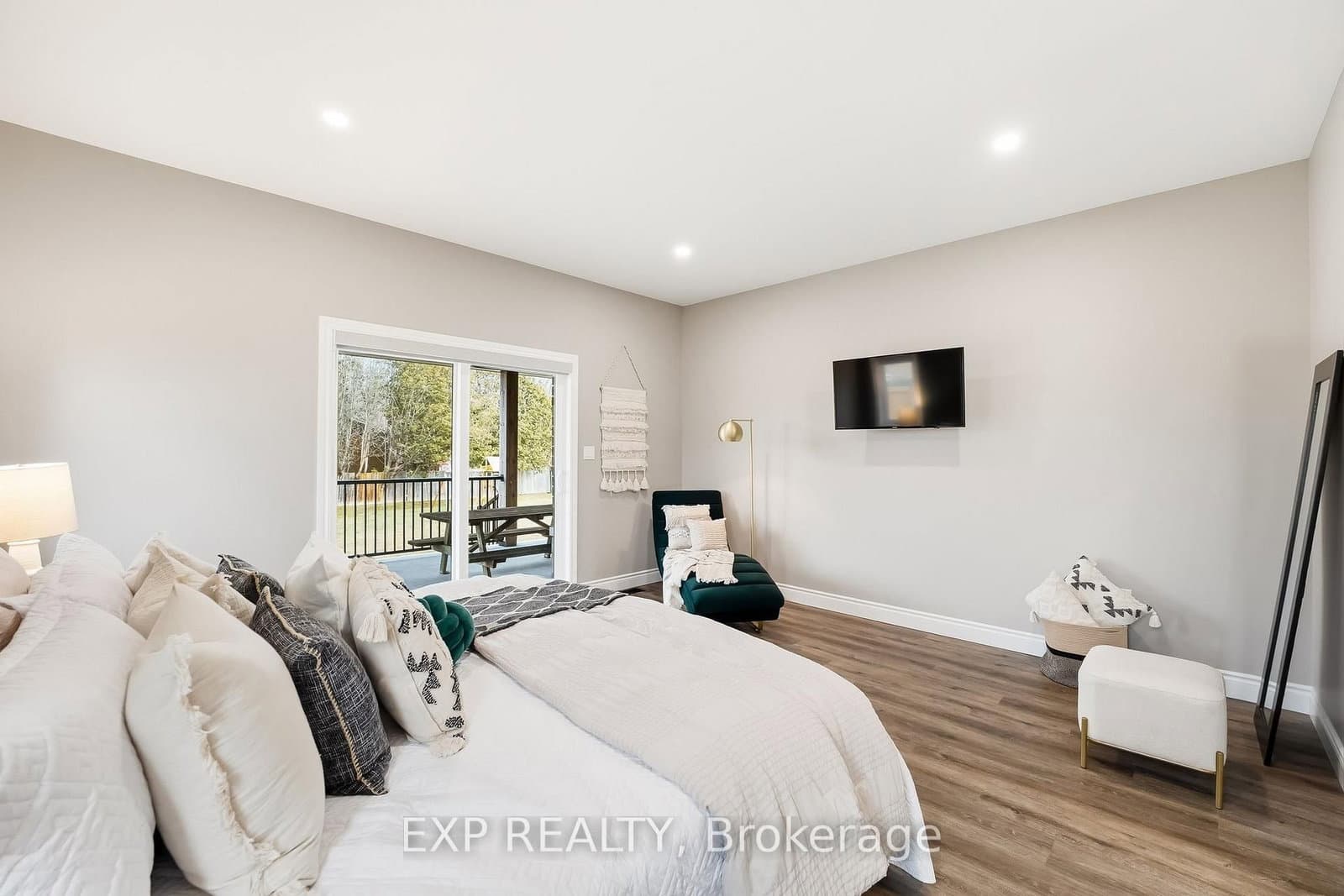 2939 Rundle Rd, Bowmanville - Photo 23 of 40