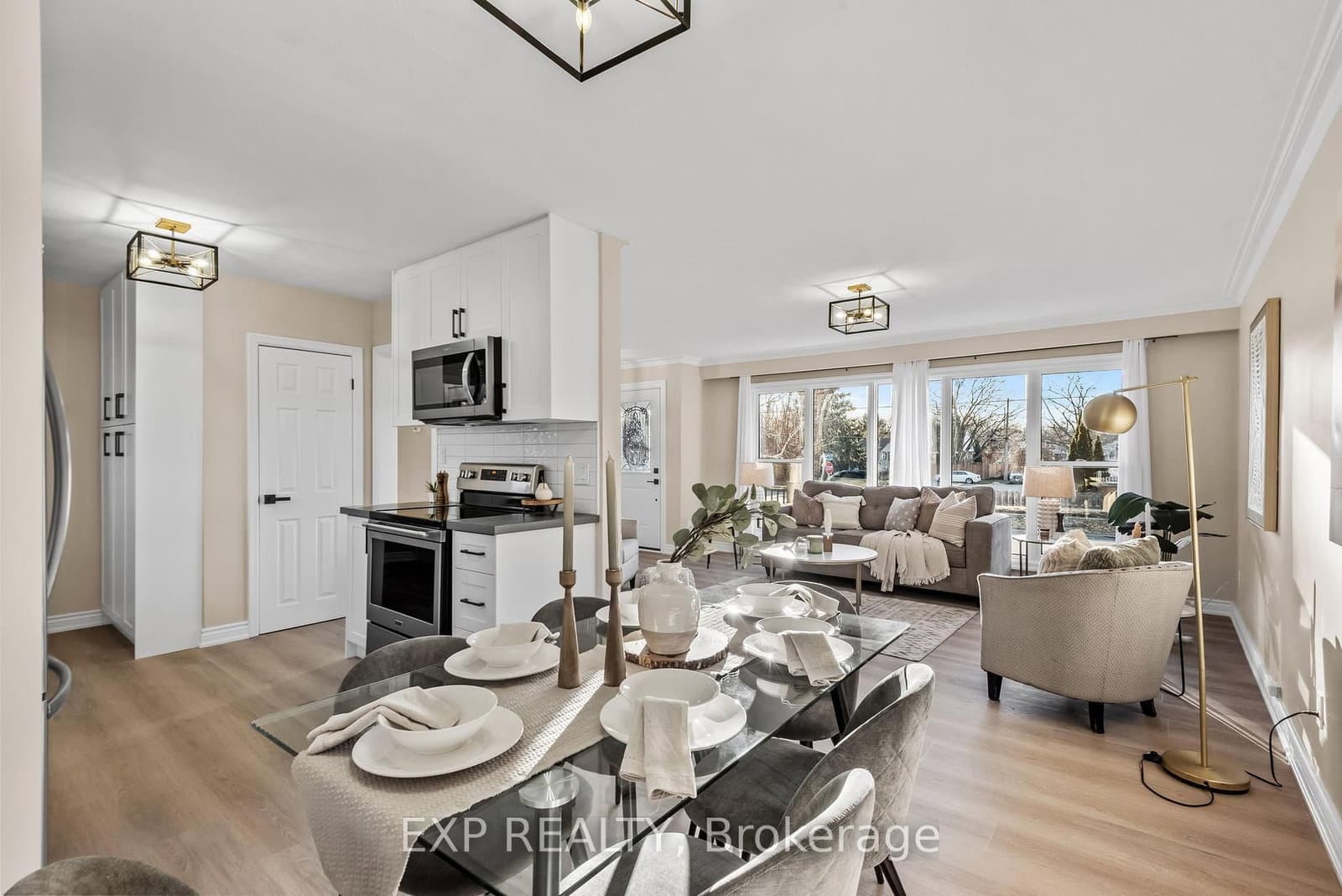 383 Windsor St, Oshawa - Photo 10 of 40