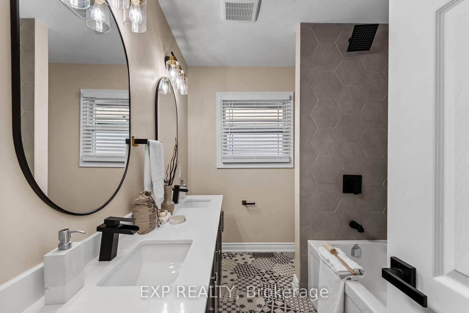 383 Windsor St, Oshawa - Photo 19 of 40