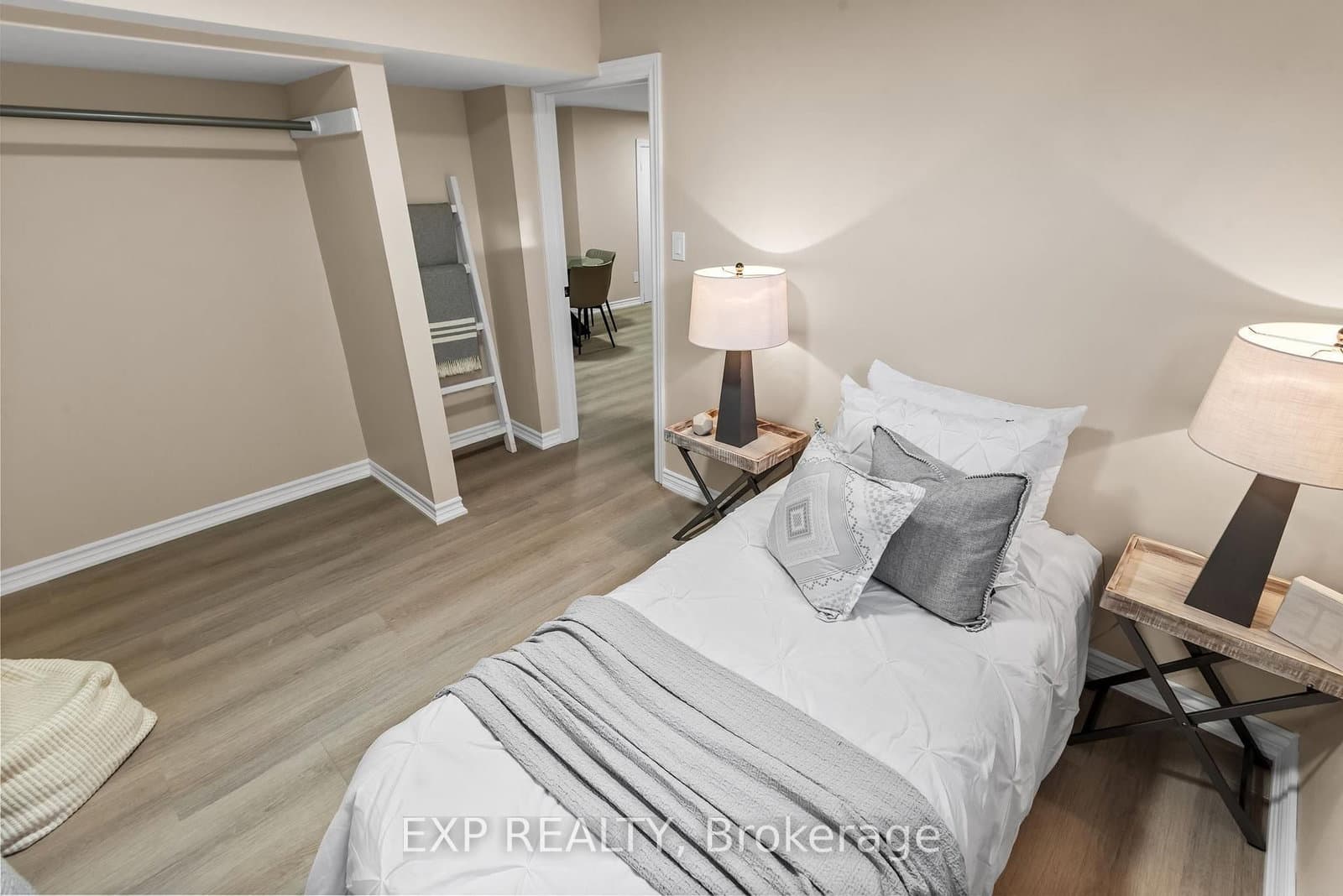 383 Windsor St, Oshawa - Photo 37 of 40