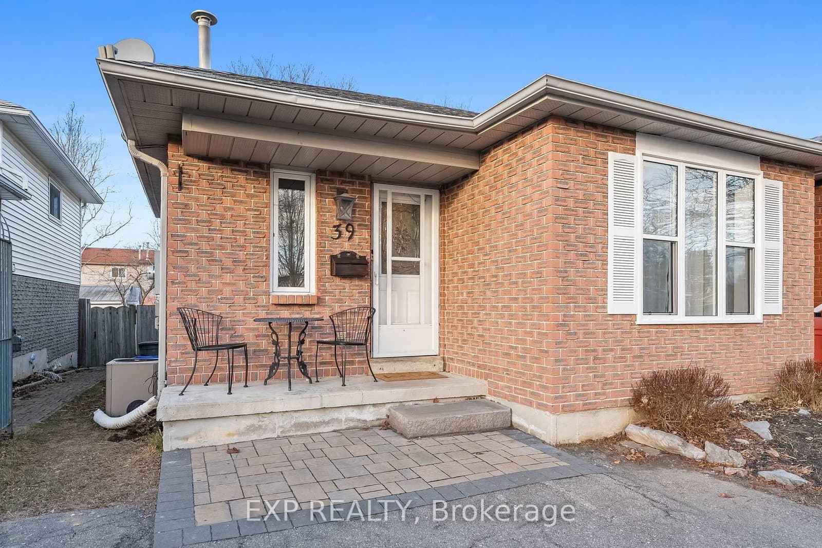 39 Inglis Ave, Courtice - Photo 2 of 40