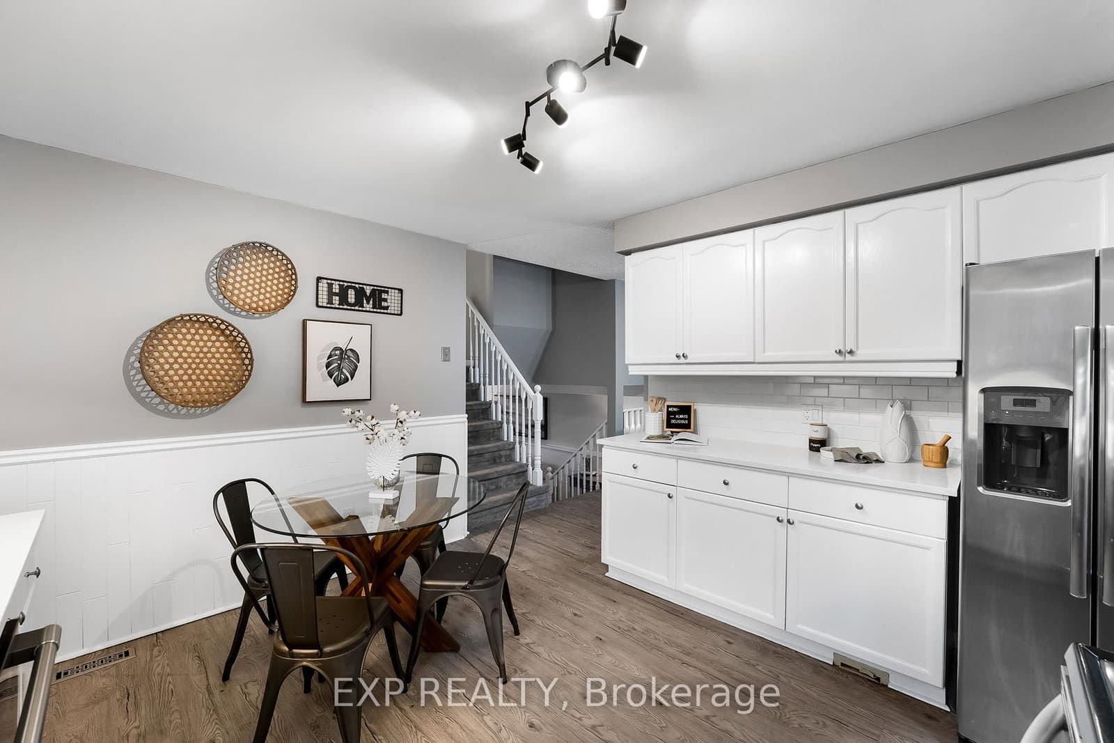 39 Inglis Ave, Courtice - Photo 6 of 40