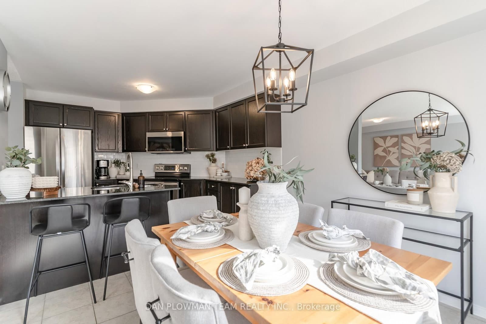 39 Sidney Rundle Ave, Bowmanville - Photo 7 of 38