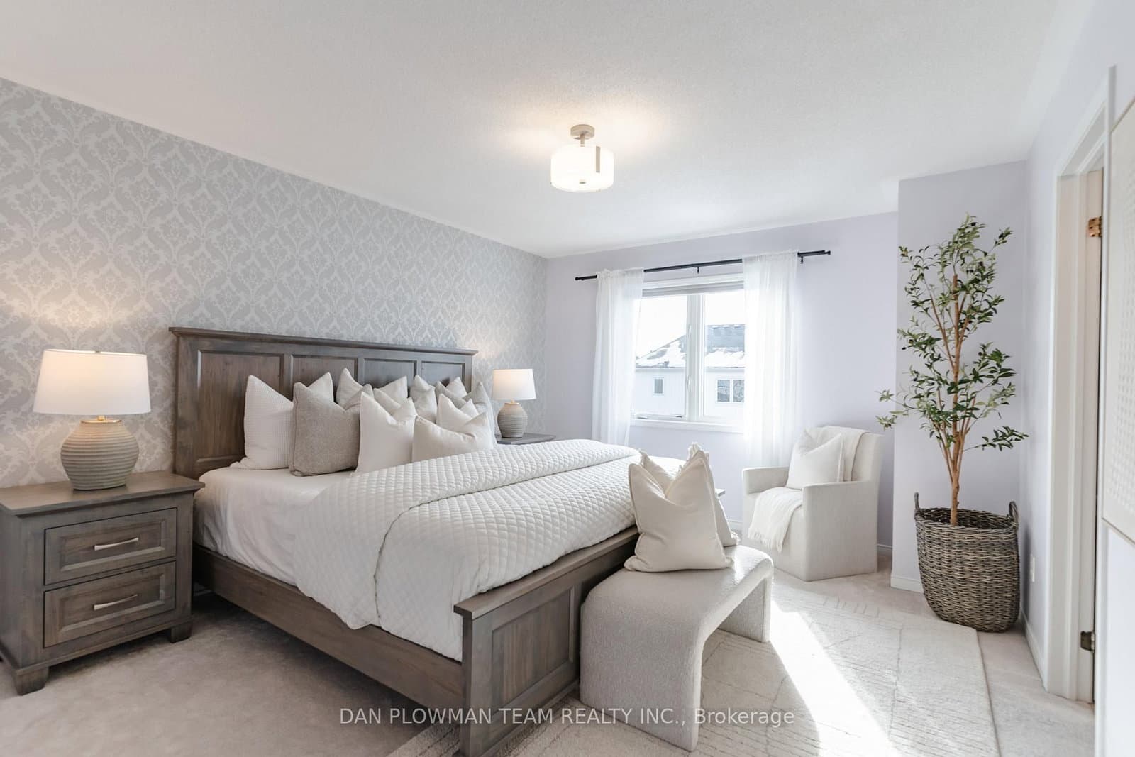 39 Sidney Rundle Ave, Bowmanville - Photo 14 of 38