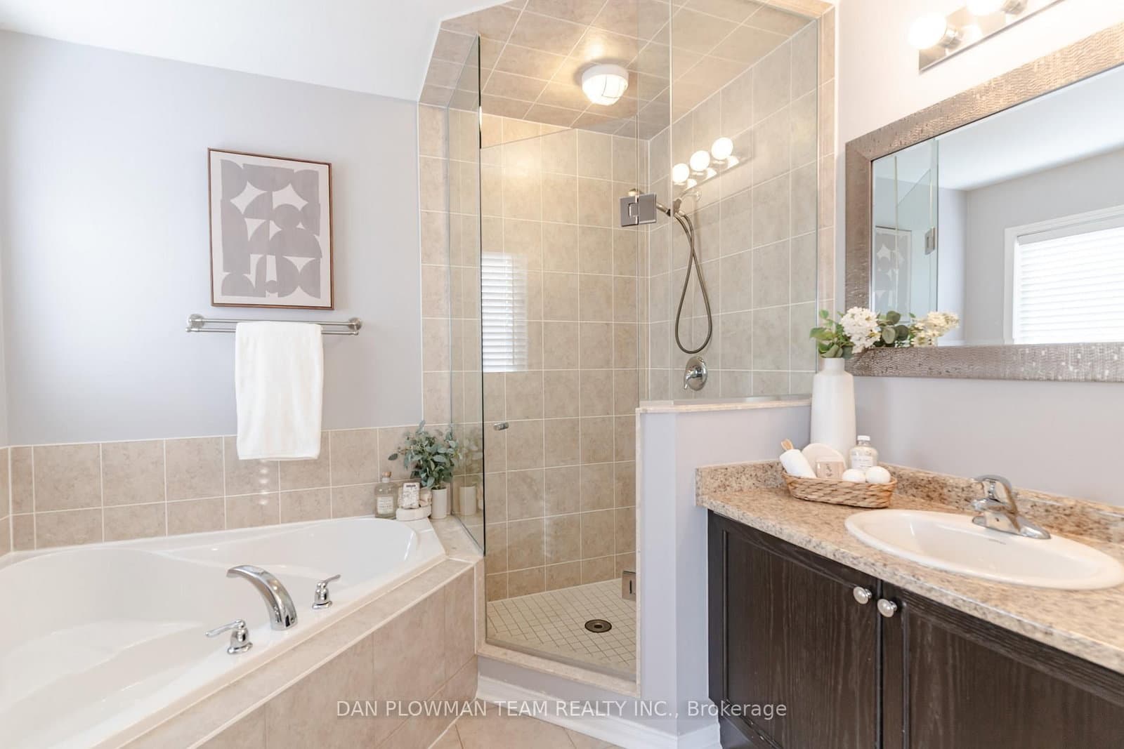 39 Sidney Rundle Ave, Bowmanville - Photo 18 of 38