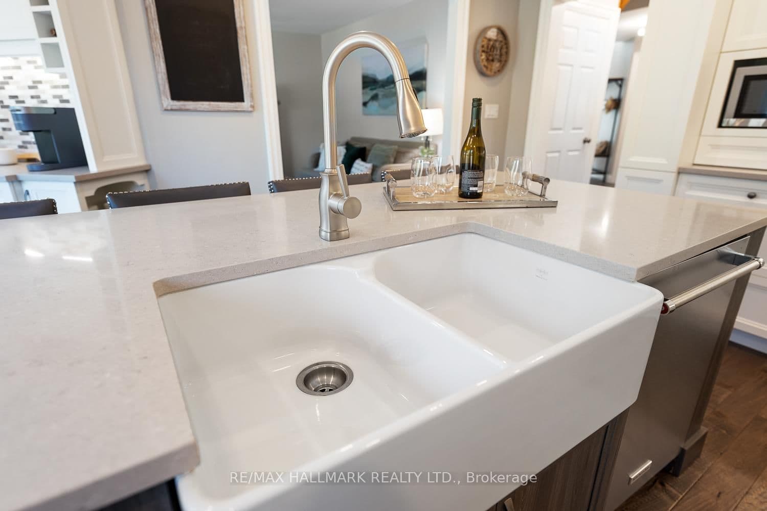 48 Ringwood Dr, Whitby - Photo 16 of 40