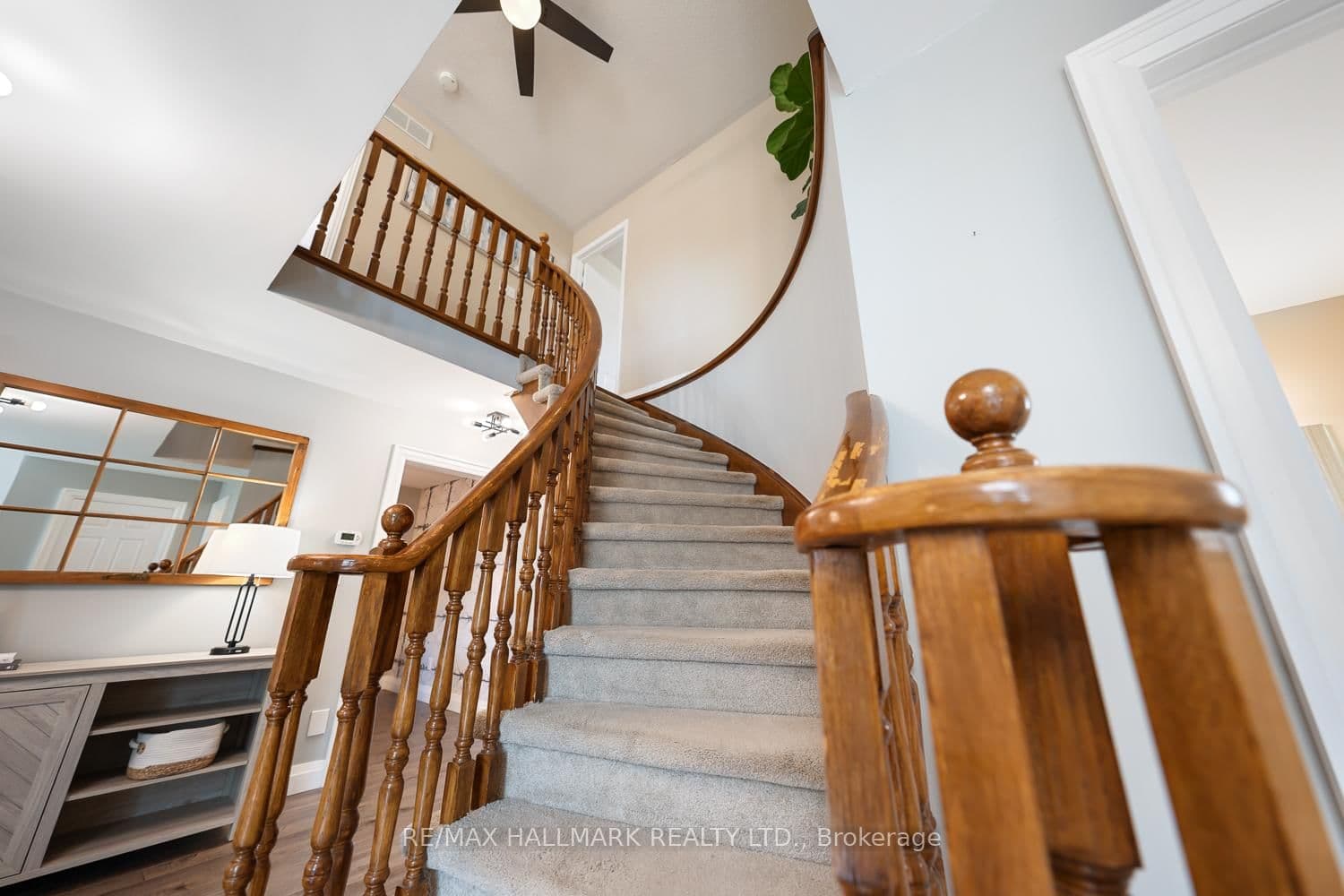 48 Ringwood Dr, Whitby - Photo 22 of 40