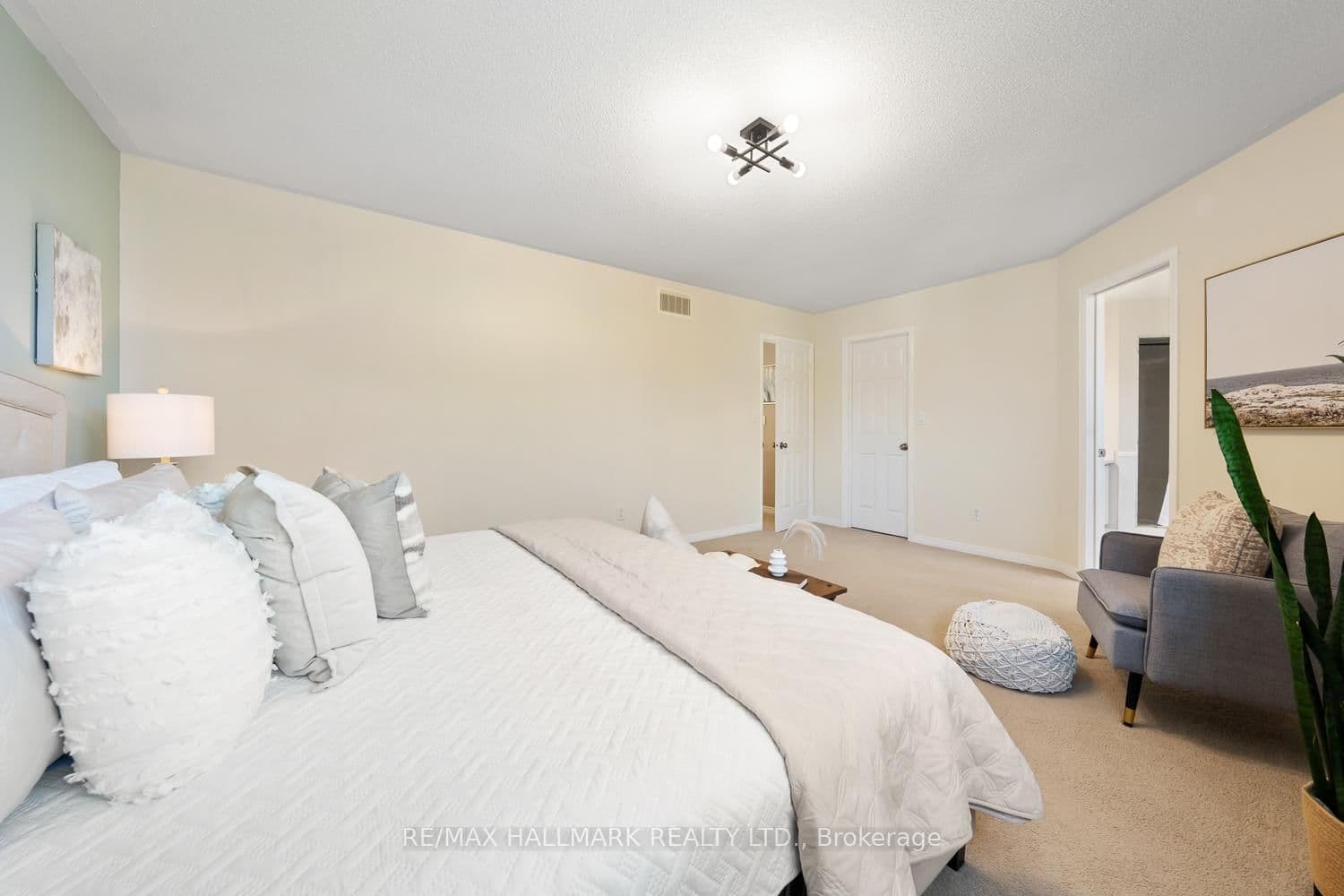 48 Ringwood Dr, Whitby - Photo 26 of 40